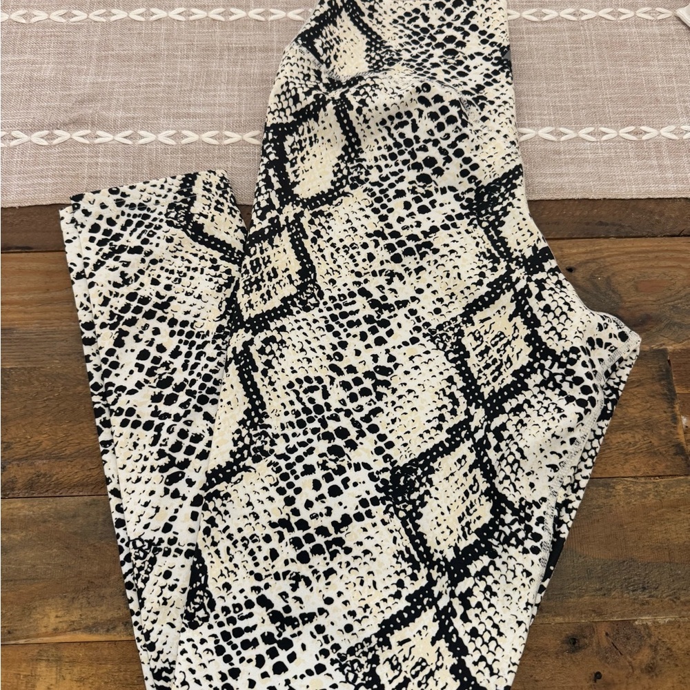 Balance Athletica snake print leggings